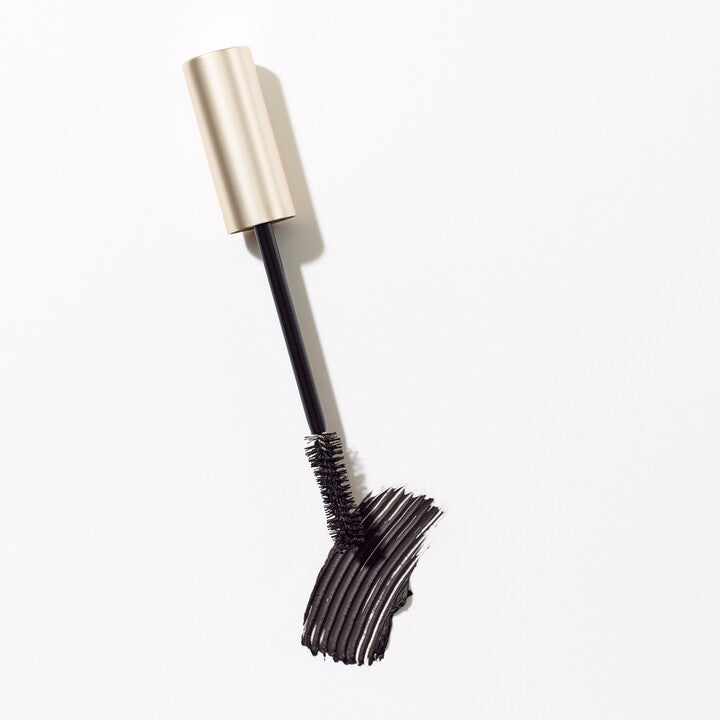 Beyond lash volumizing mascara